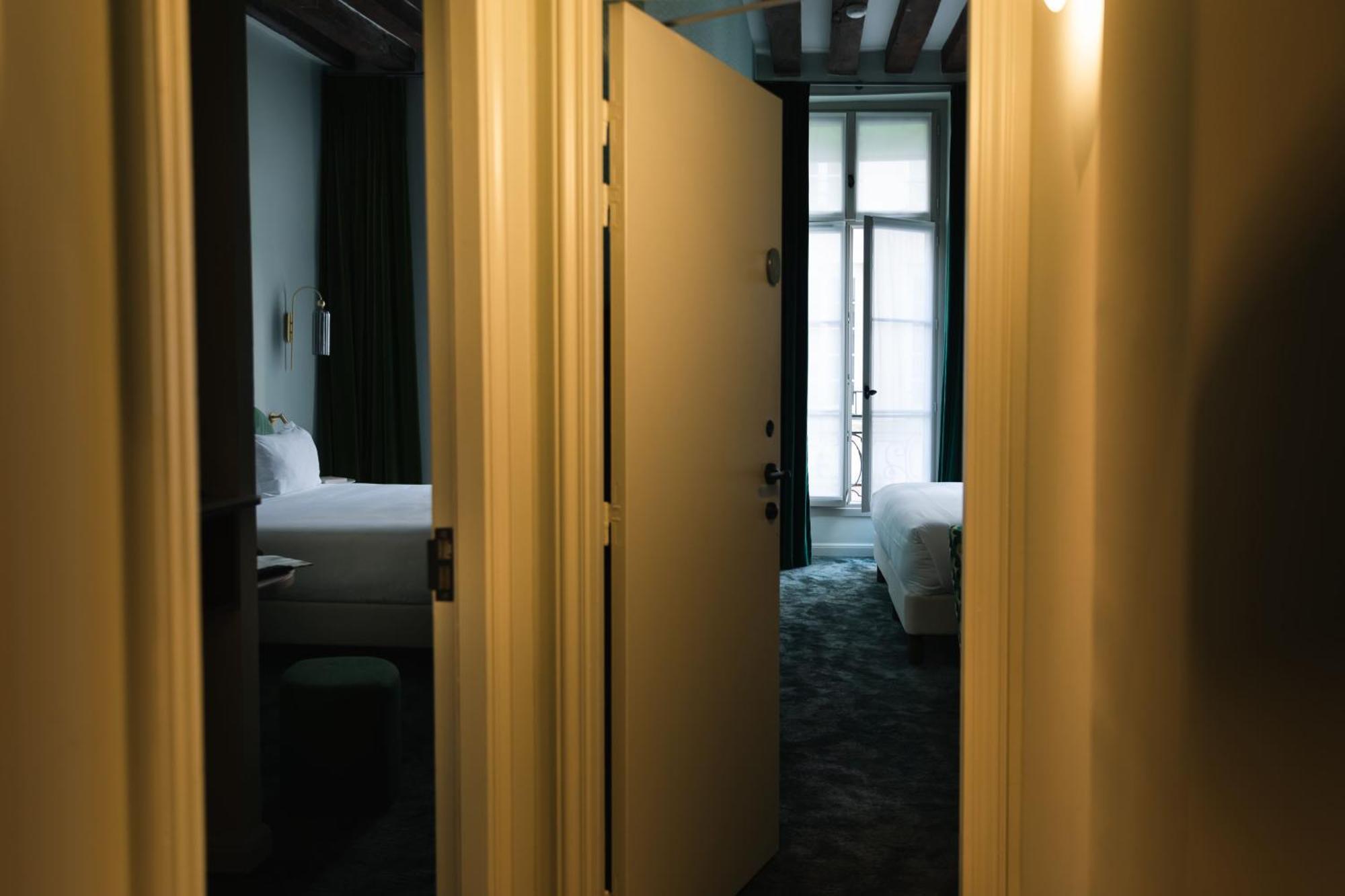 Hotel L De Lutece - Notre-Dame Parigi Esterno foto