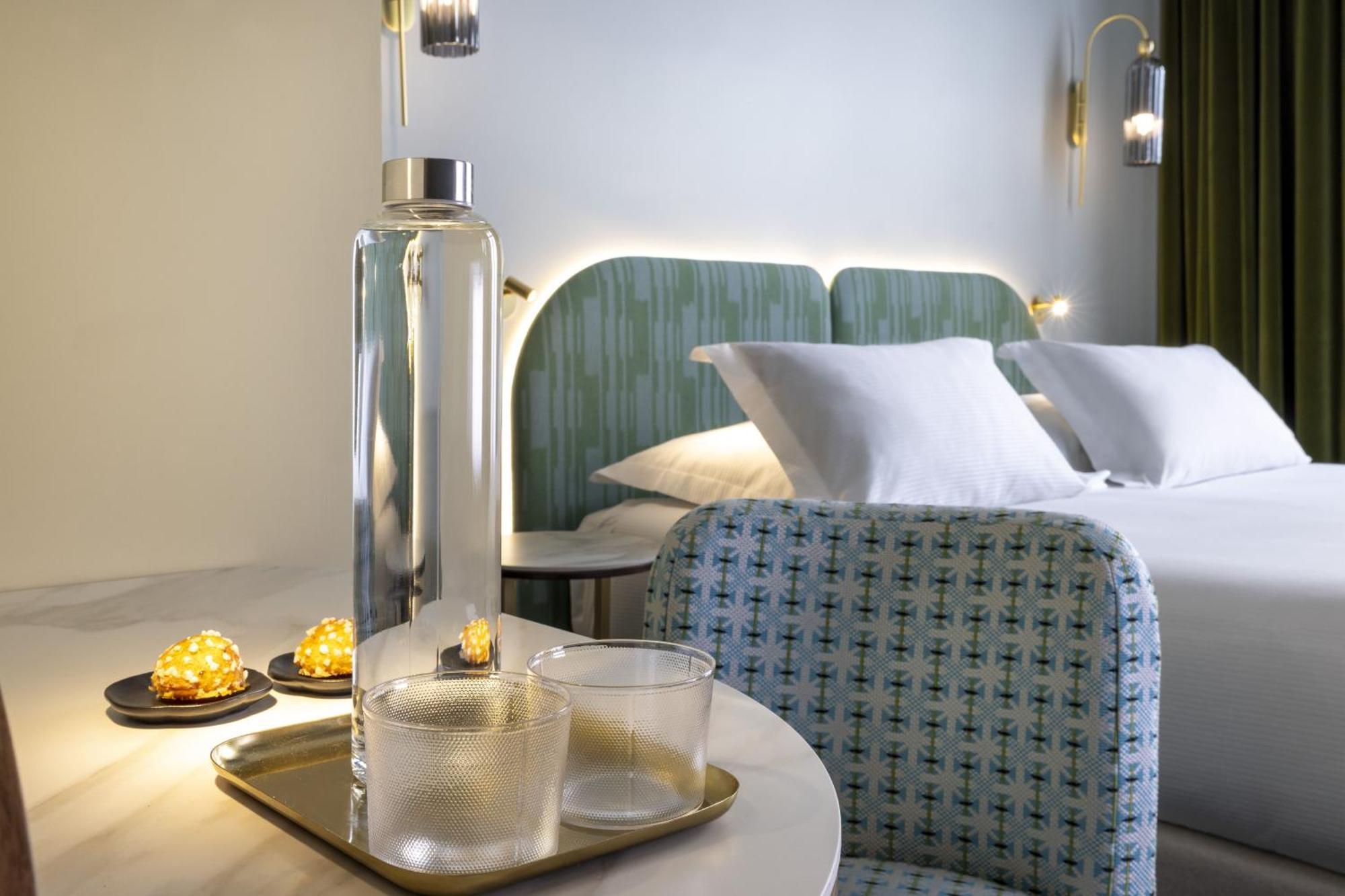 Hotel L De Lutece - Notre-Dame Parigi Esterno foto