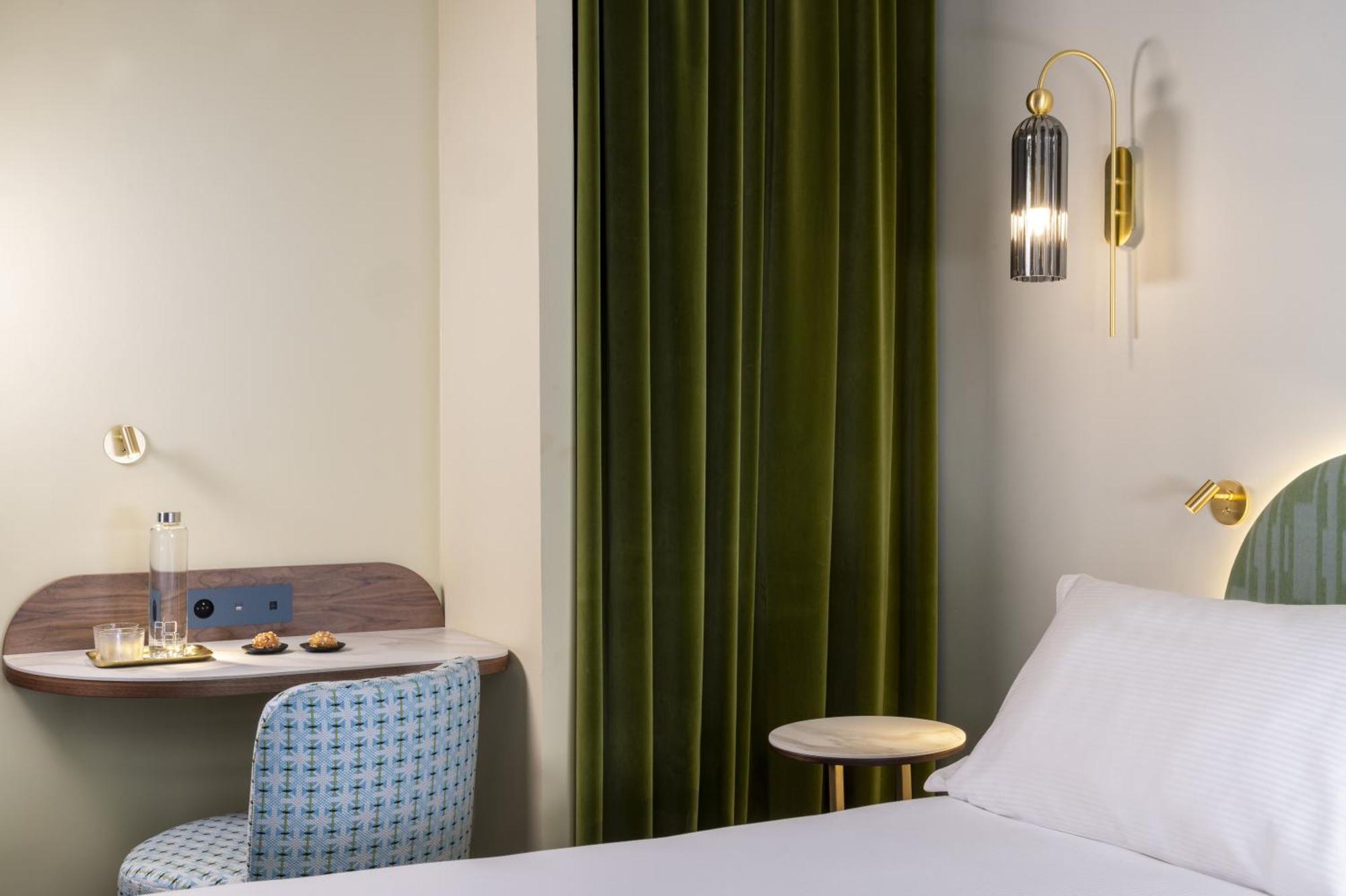 Hotel L De Lutece - Notre-Dame Parigi Esterno foto