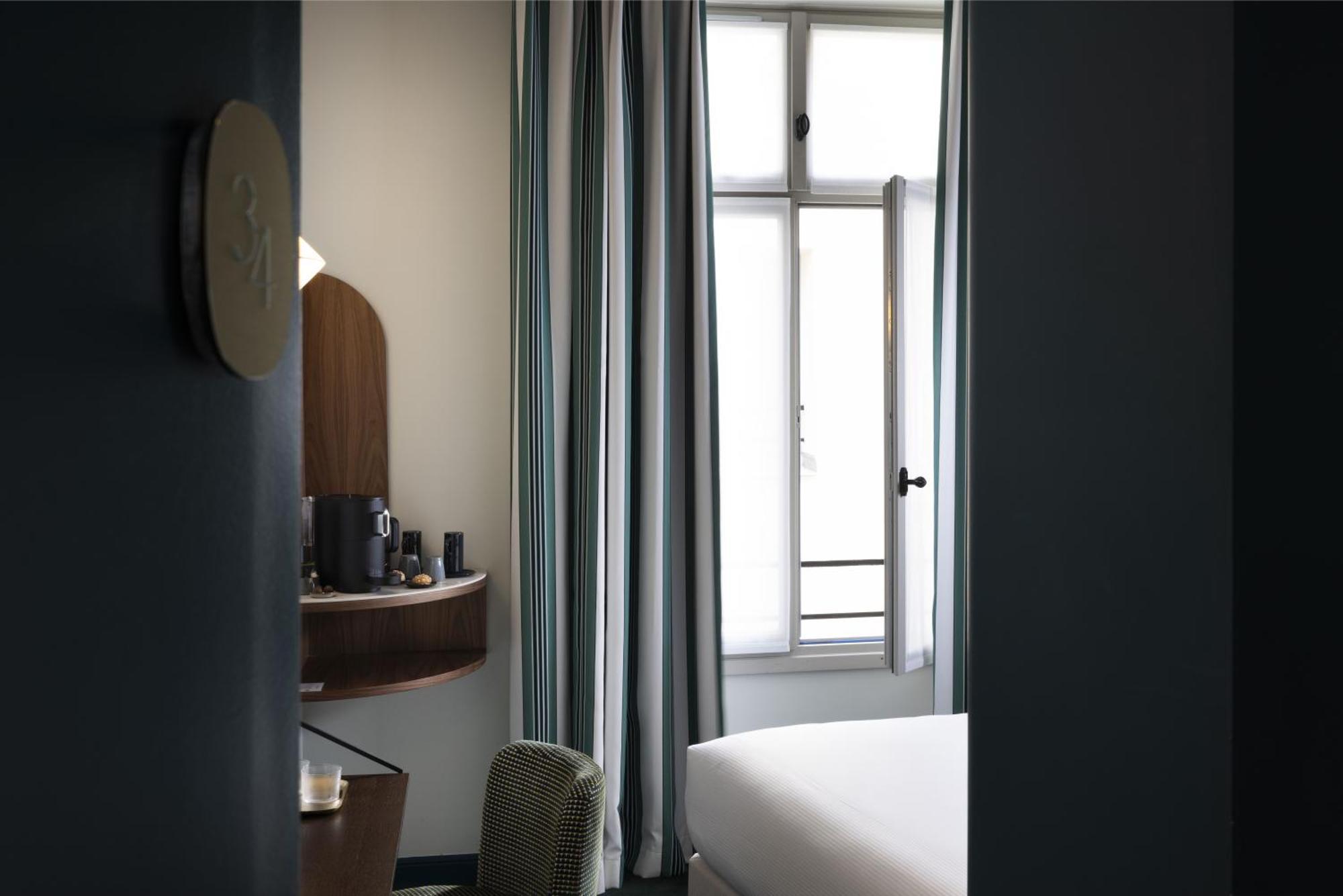 Hotel L De Lutece - Notre-Dame Parigi Esterno foto