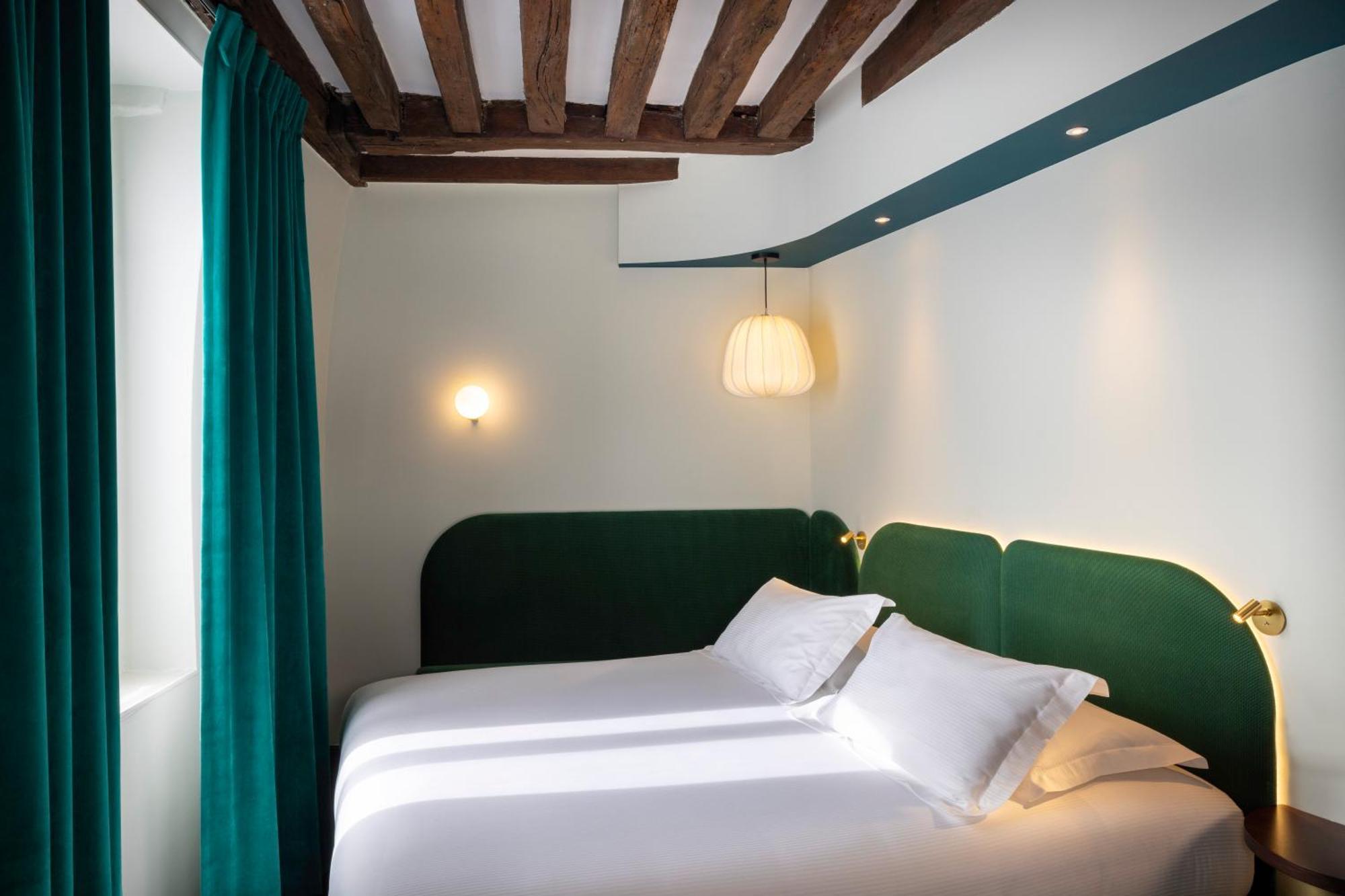 Hotel L De Lutece - Notre-Dame Parigi Esterno foto
